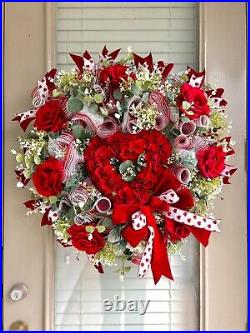 28 Valentine wreath withroses