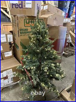 Balsam Hill Classic Blue Spruce (Return/Just a tad hard to connect) Clear $499