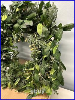 Balsam Hill White Berry Cypress Foliage 28 prelit Battery operated-LIGHT ISSUE