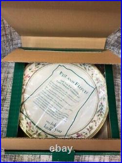 Fitz and Floyd Classic Choices Winter Holiday 10 Serving Bowl Gold Trim NIB