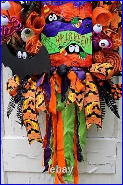 Halloween Wreath Skeletons Bats Spiders Eyeballs Ghosts Lollipops