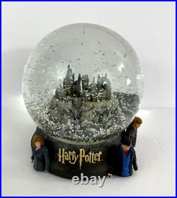 Harry Potter Limited Edition Snow Globe Warner Bros, #71 of only 500 made NEW