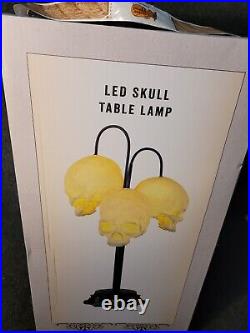 LED Skull Table Lamp 24 Tall Halloween Decor Cracker Barrel Exclusive NEW E9