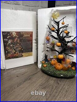 PEANUTS Halloween Tabletop Tree With Over 35 Lights with COA