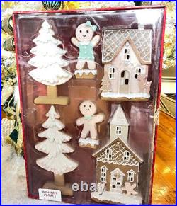 Peppermint square Pink Pastel Gingerbread Man Girl LED House Tree Village Set