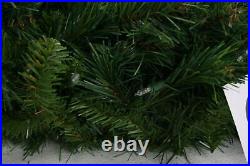 Vickerman A801073LED Cheyenne Wreath W LED Lights Pine Cone Accent Green